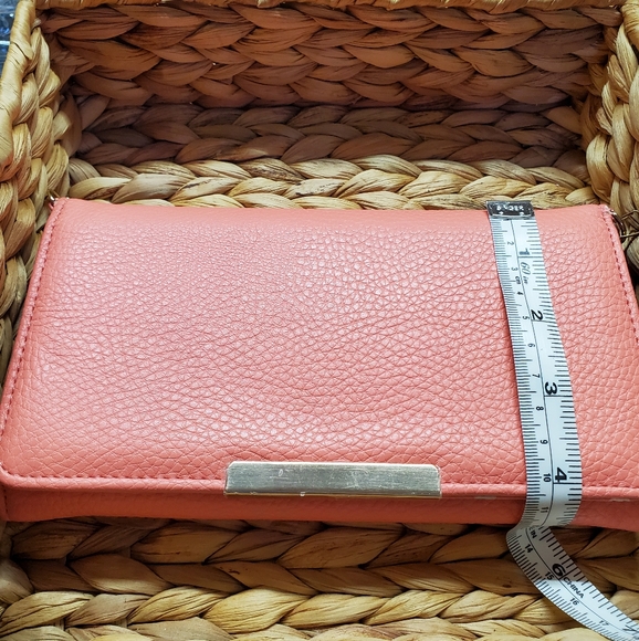 Crossbody Wallet Purse 👛 - Picture 2 of 9